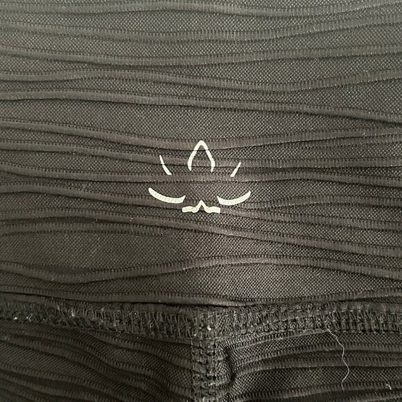 Beyond Yoga Influx Black Textured Leggings Sz S - Picture 5 of 9